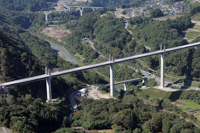 Tanaka Award 11 The Following Three Concrete Bridges Have Been Awarded Tanaka Award 11 By Jsce Colorado River Bridge Amarube Bridge Fudo Bridge Pdf Version Of All Bridges Introductions Colorado River Bridge Owner U S Federal